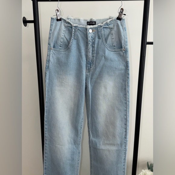 PrettyLittleThing Y2K High Rise Straight Leg Light Blue Jeans |Raw Hem| Size 4 - Picture 8 of 16